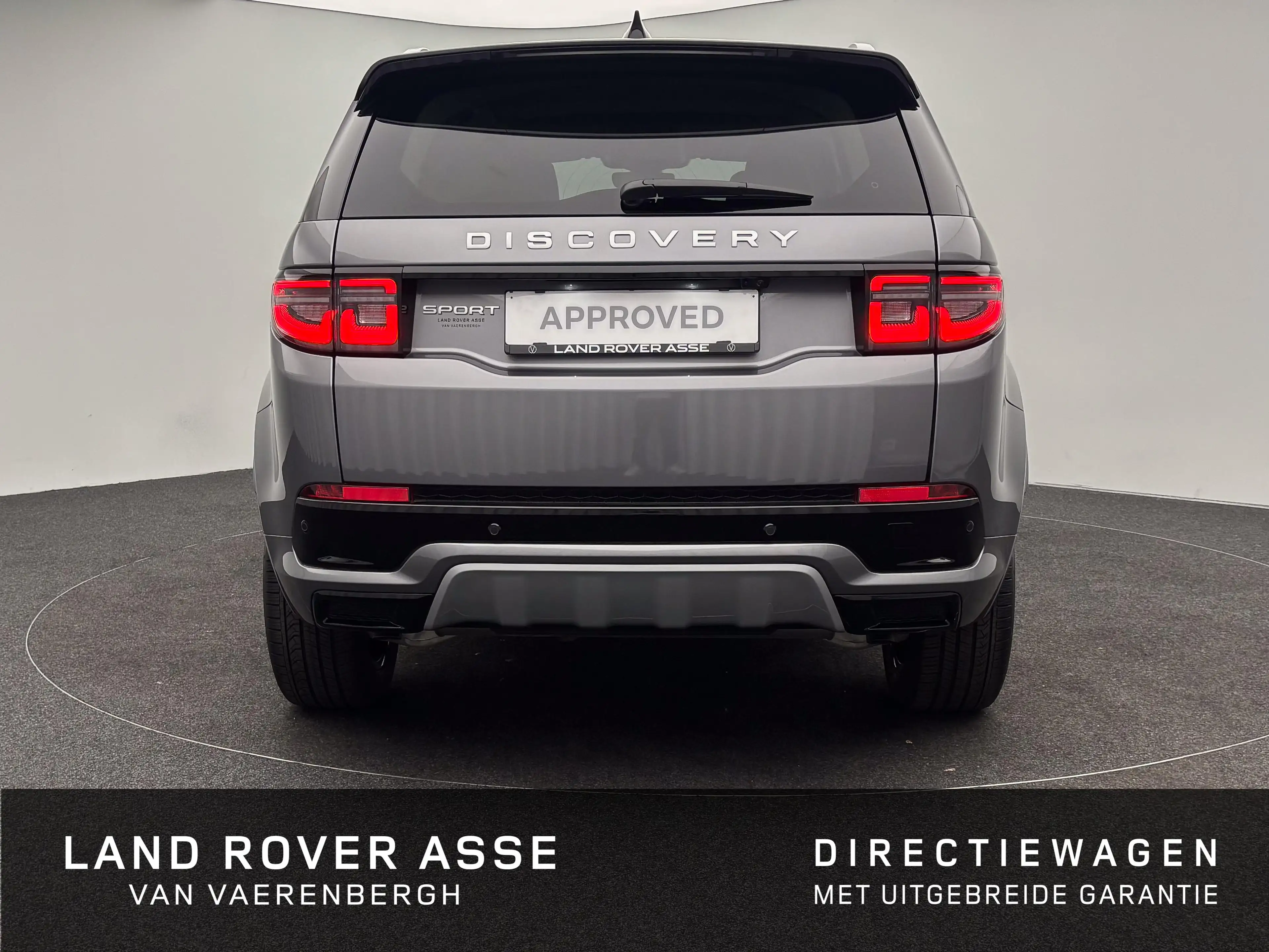 Land Rover Discovery Sport P270e S AWD — photo 9