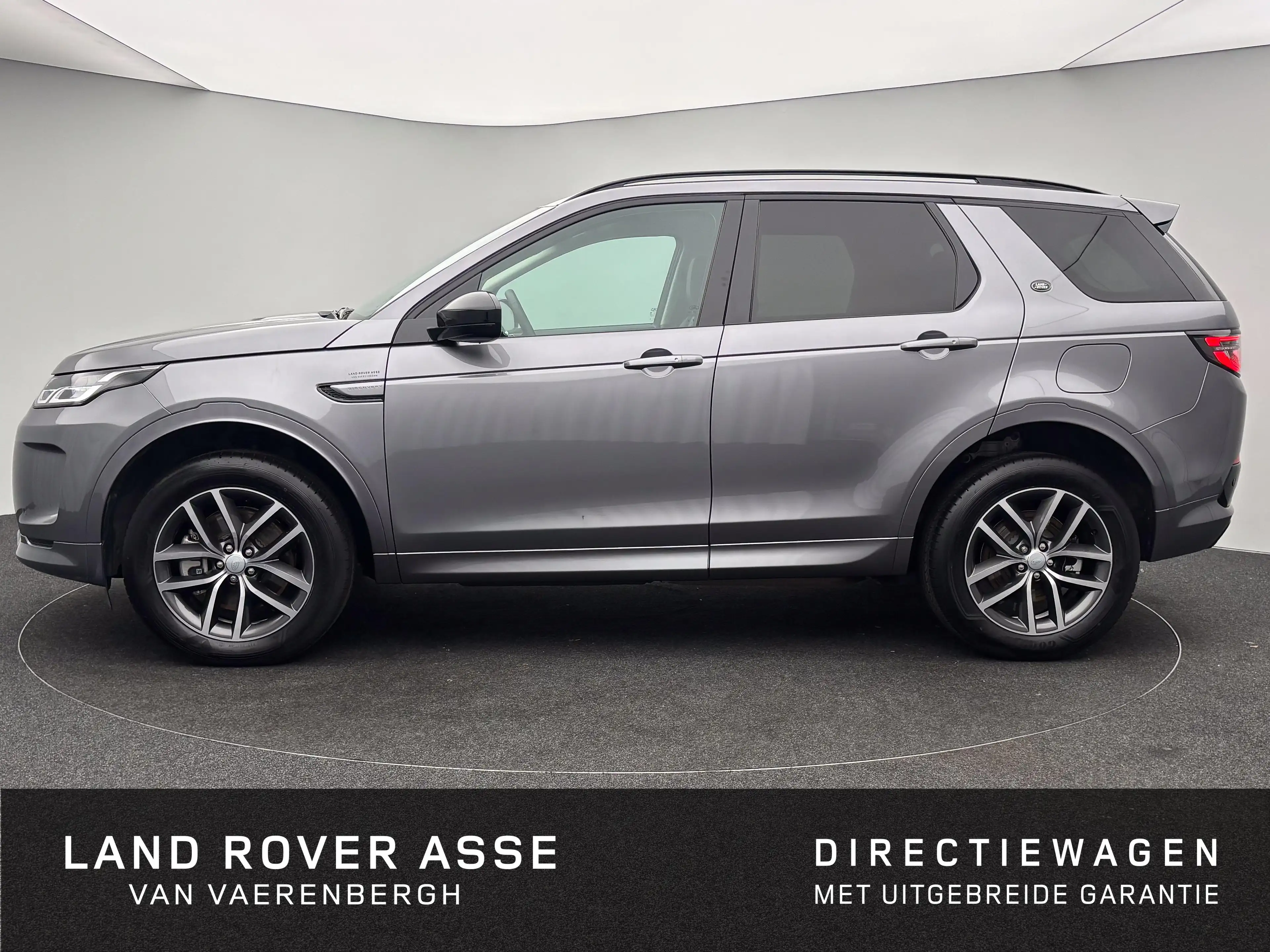 Land Rover Discovery Sport P270e S AWD — photo 8