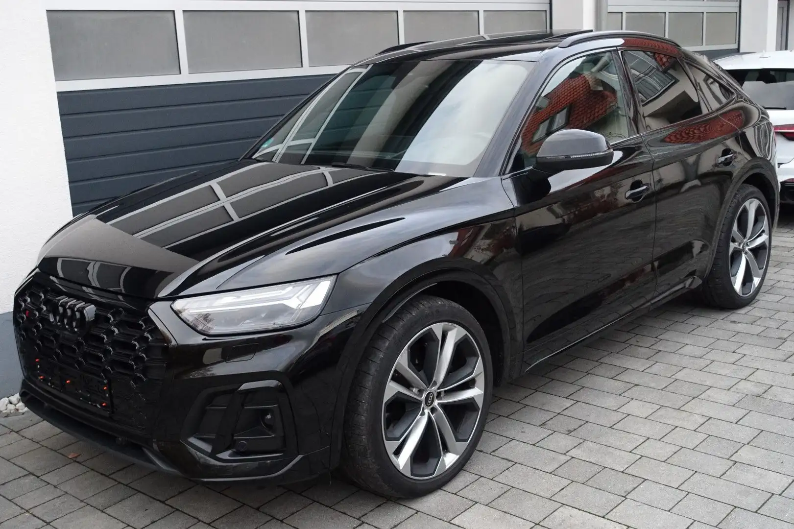 Audi SQ5 Sportback TDI Matrix Luft AHK Pano. 360° B&O Noir - 1
