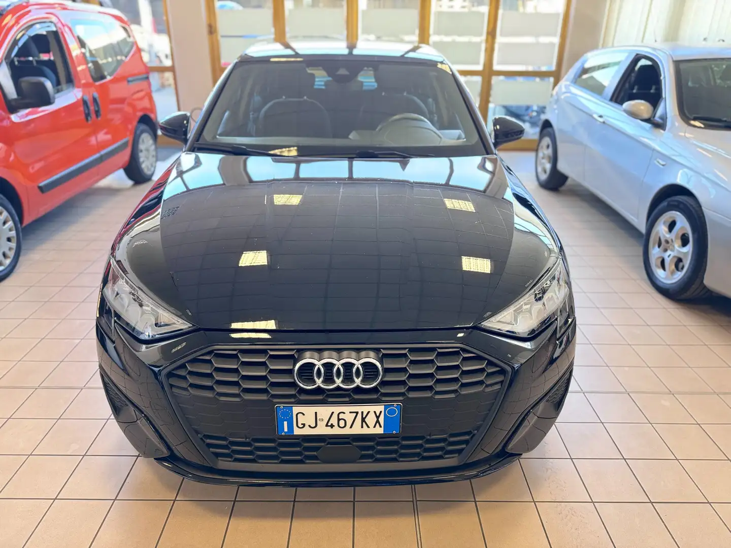 Audi A3 A IV2022SportbackSportback352.0tdiBusines s-tronic Nero - 2