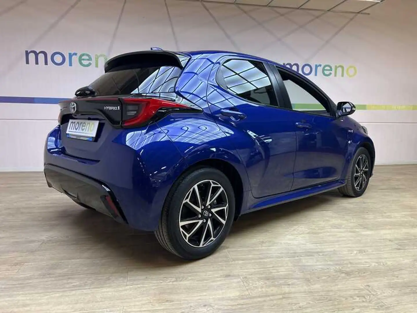 Toyota Yaris 1.5 hybrid Lounge Blu/Azzurro - 2