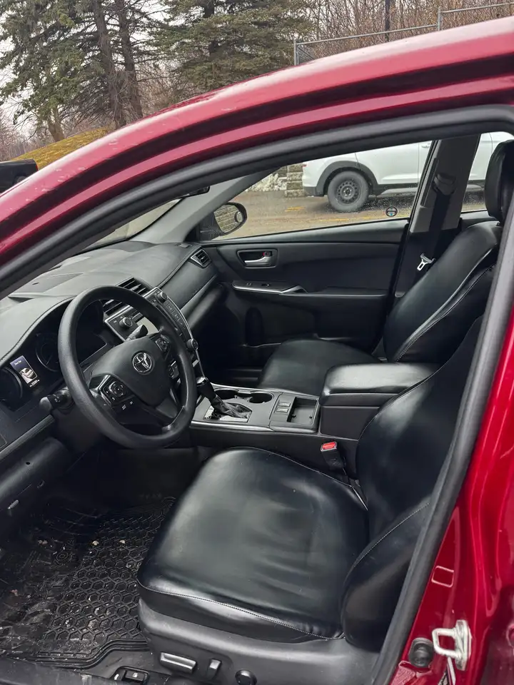 Toyota Camry снимка Toyota Camry