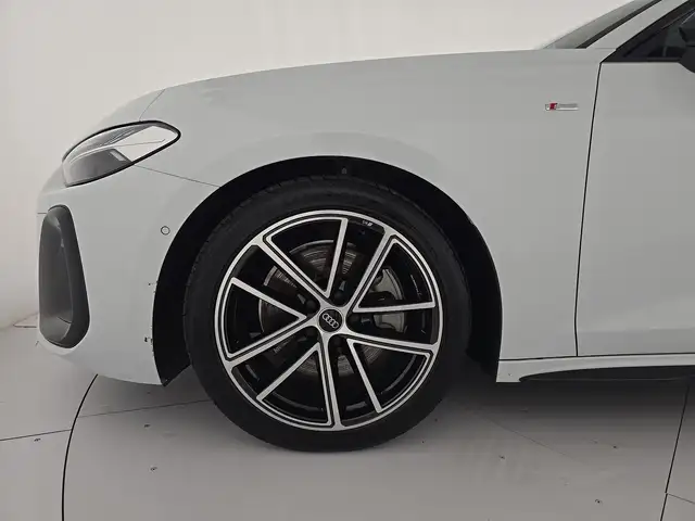 Audi A5 view 8