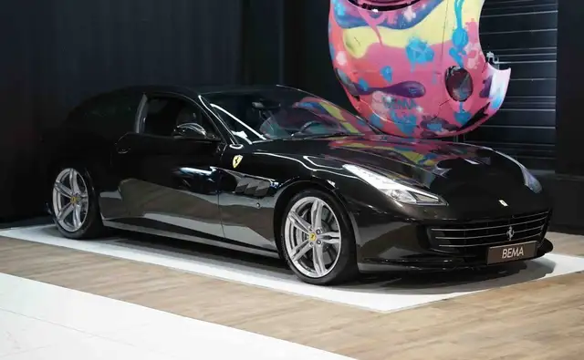 Ferrari GTC4 Lusso GTC4Lusso 6.3 V12 690 cv 4RM | Malus payé Toit Panoramique Passenger Display Sellerie Daytona À partir de 1980-mois