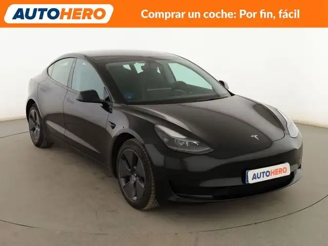 Tesla Model 3 view 8