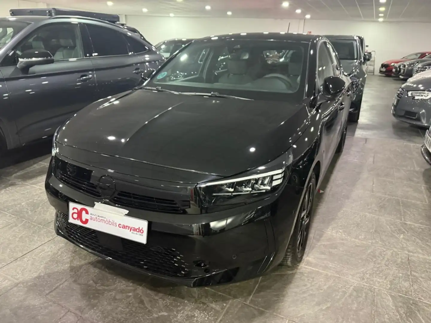 Opel Corsa 1.2T XHL S/S GS 100 Negro - 1