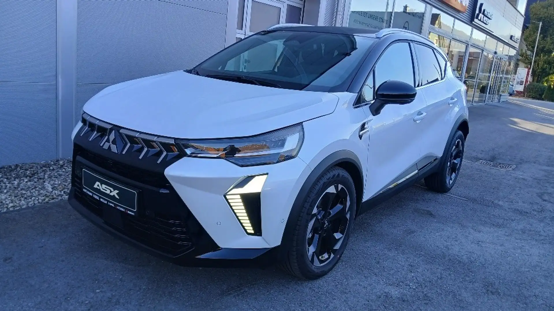 Mitsubishi ASX 1,3 DI-T MHEV Intense * Aktion Winterräder kost... Weiß - 1