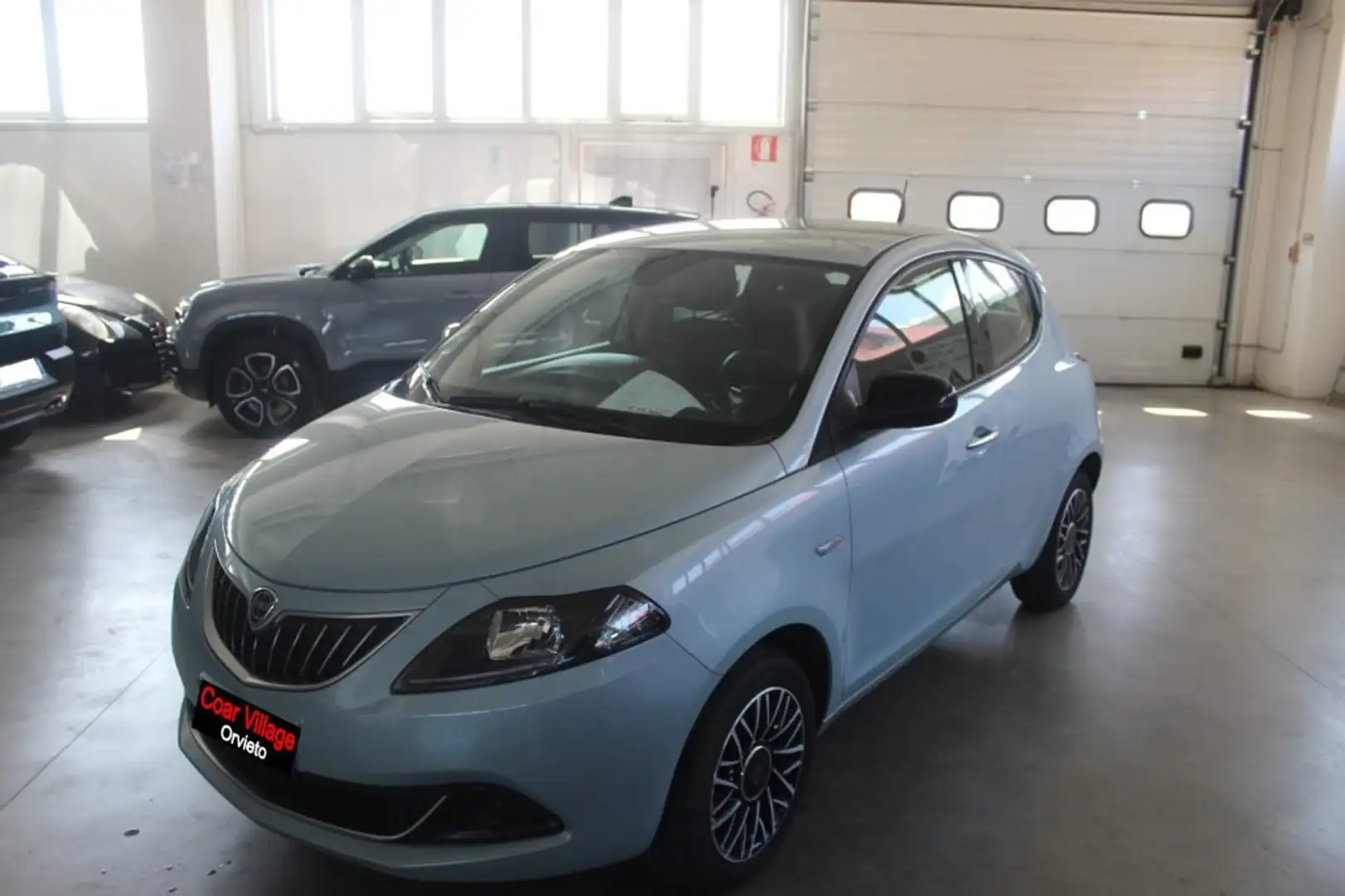 Lancia Ypsilon 1.0 FireFly 5 porte S&S Hybrid Platino Verde - 1