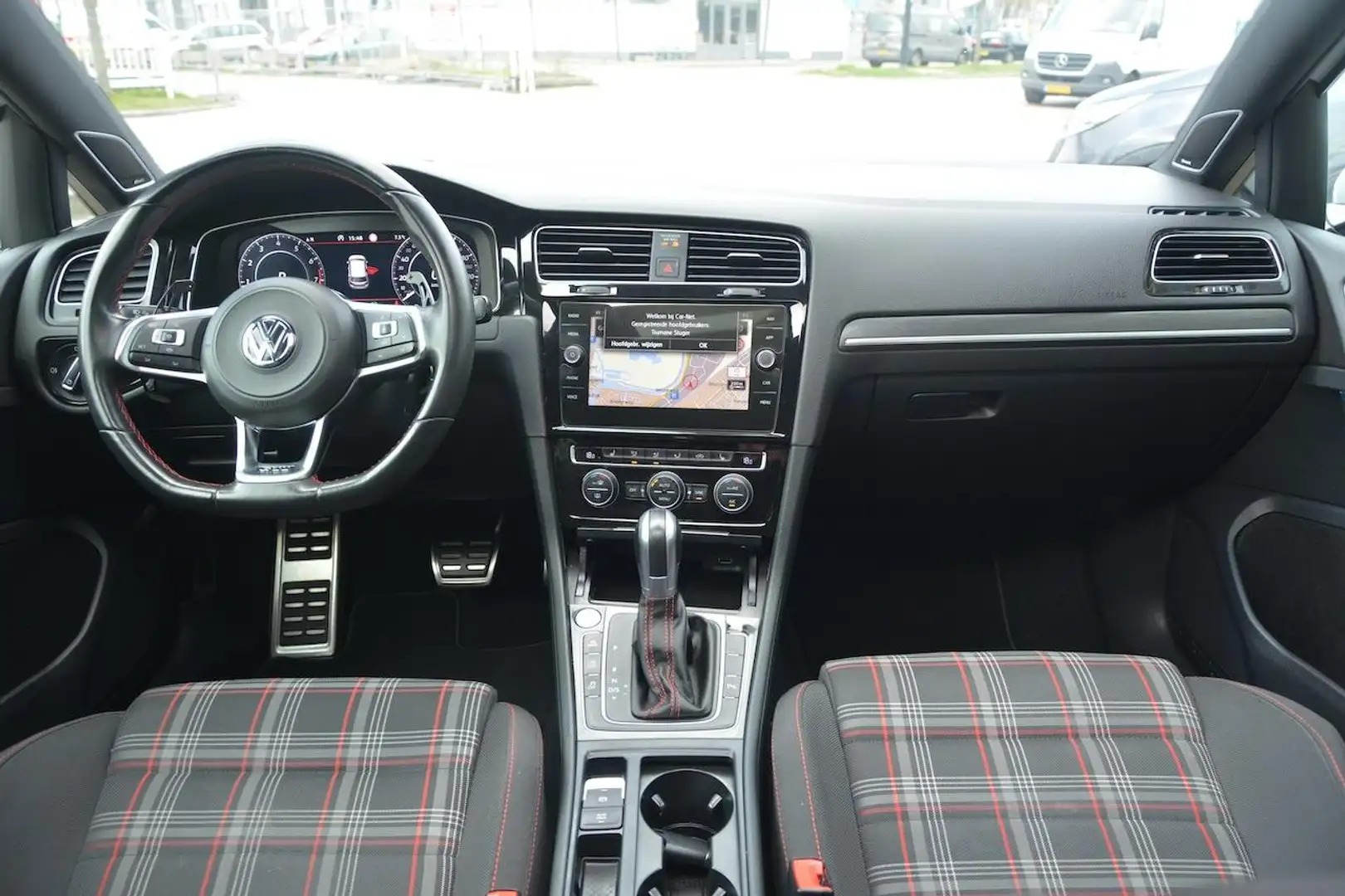 Volkswagen Golf GTI 2.0 TSI Performance Virtual|PANO|Cam|Gechipt! Wit - 2