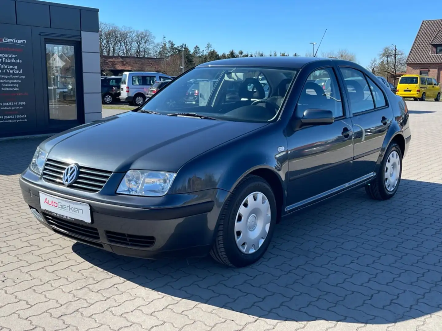 Volkswagen Bora 1.9 SDI 2HD Klima 152.333 KM TÜV NEU Gri - 2