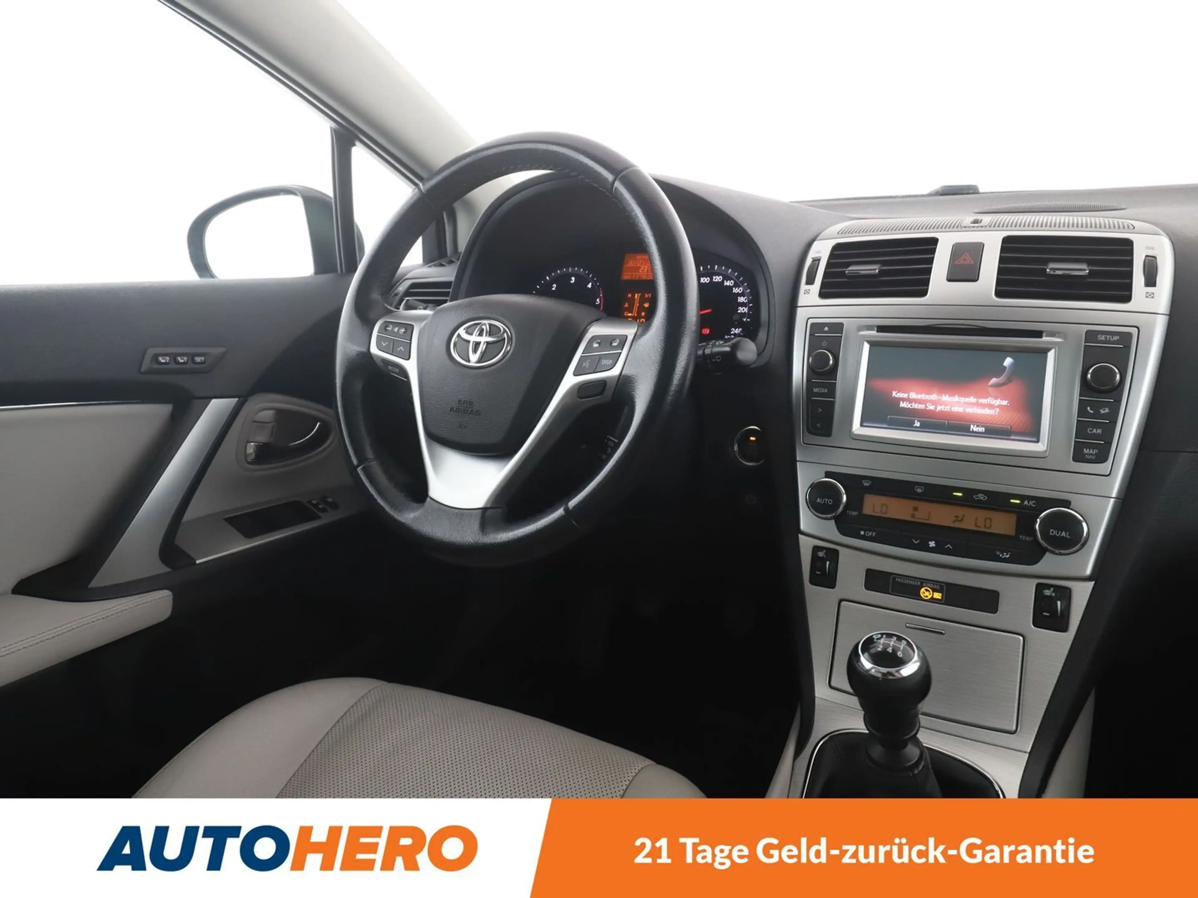 Toyota Avensis 2.0 D-4D Premium *XENON*PANO*NAVI*CAM* — photo 13