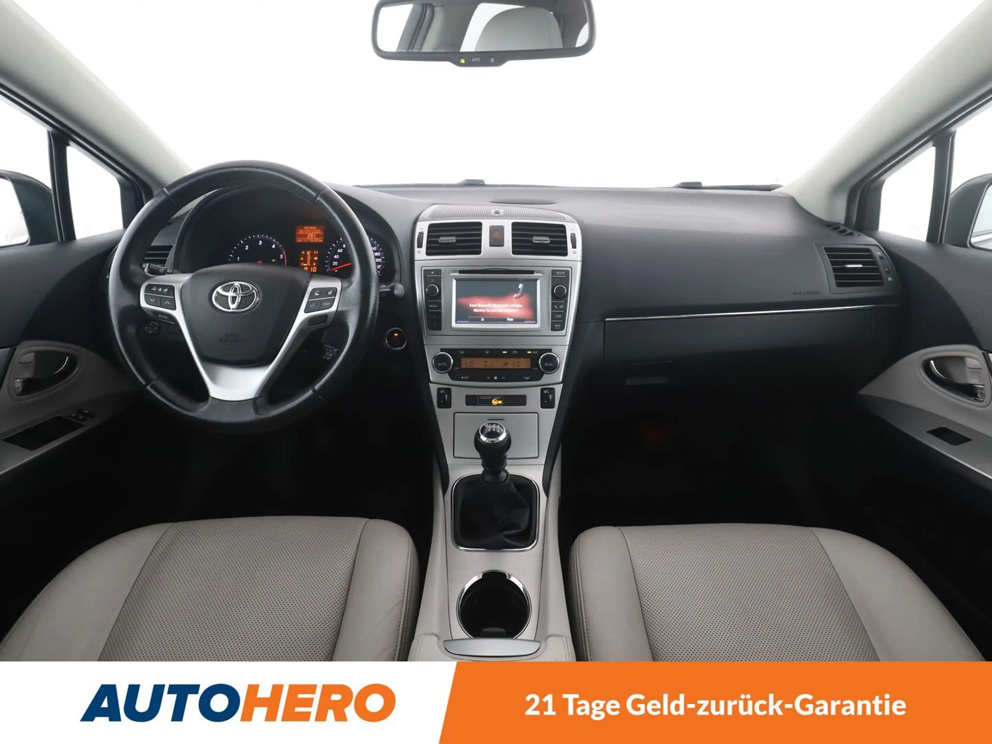 Toyota Avensis 2.0 D-4D Premium *XENON*PANO*NAVI*CAM* — photo 12