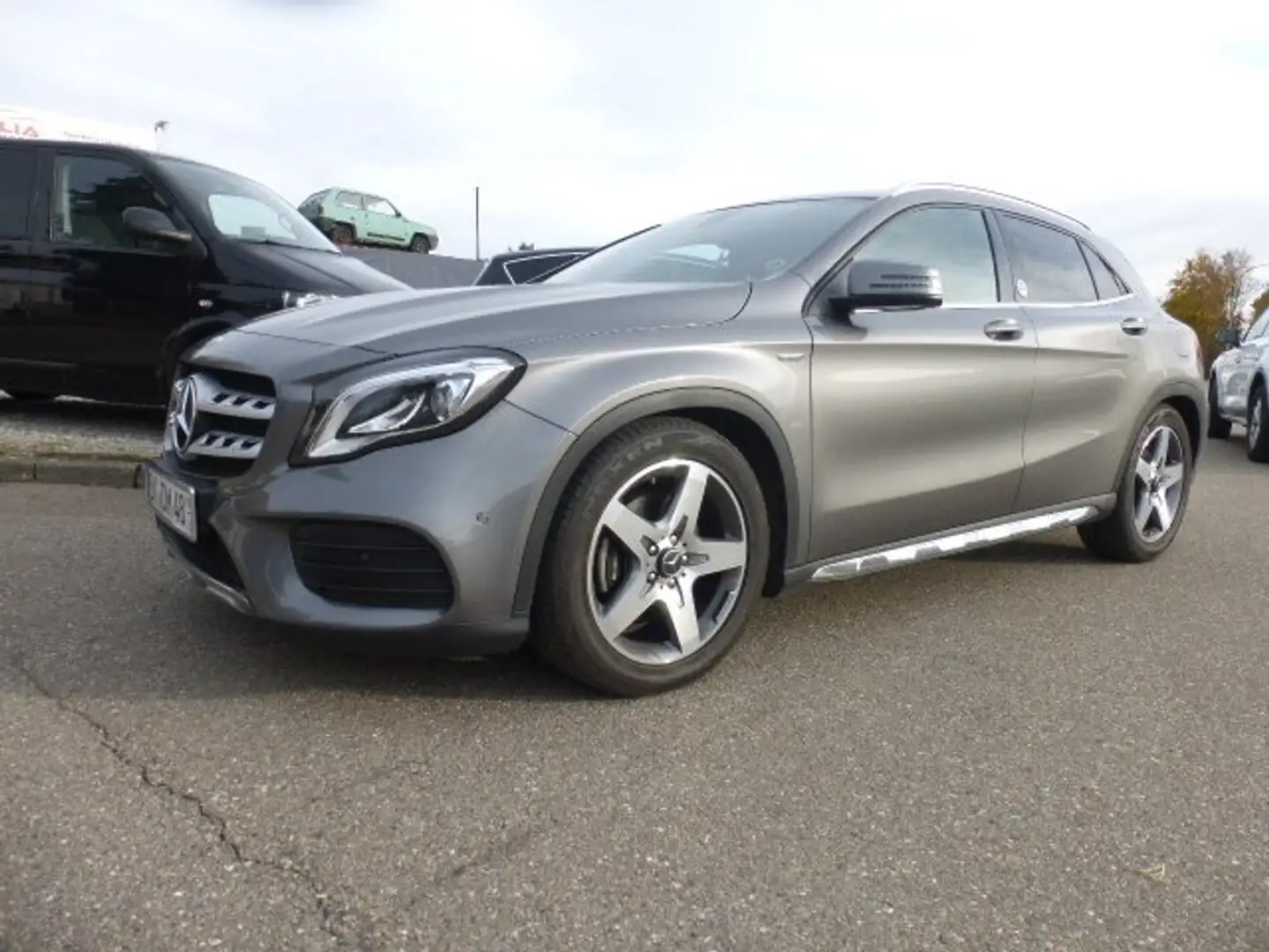 Mercedes-Benz GLA 250 GLA 250 4Matic /AMG line Edition/ 24000 Km.! /Top Grau - 1