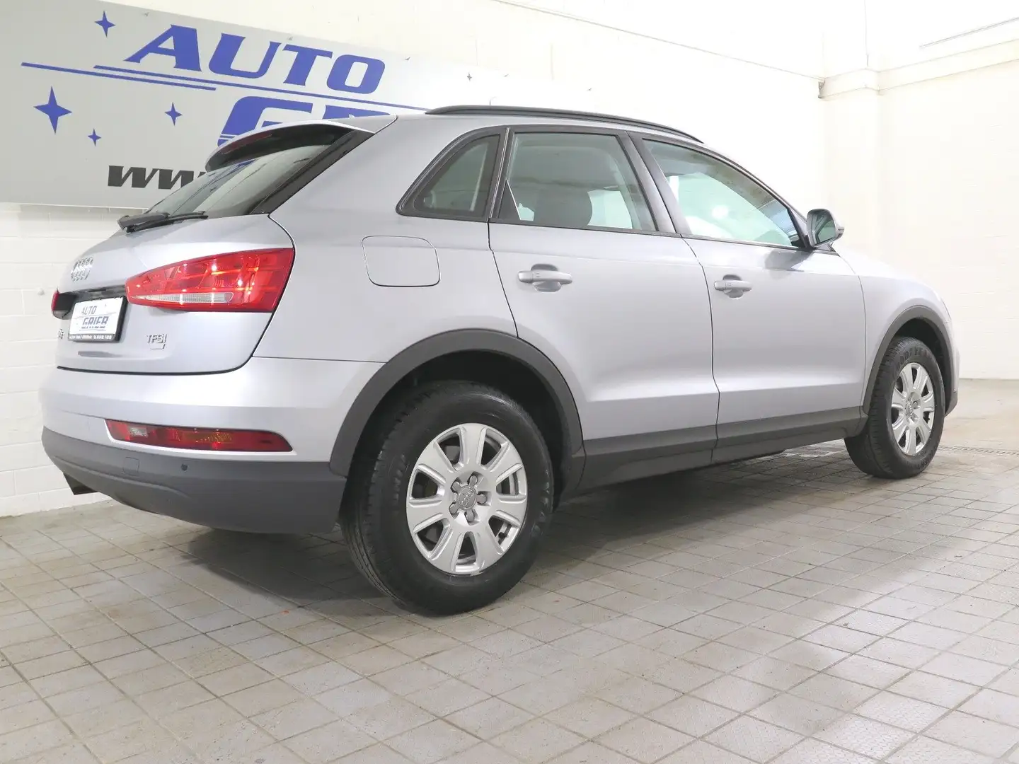 Audi Q3 Xenon, Navi, Alu, GRA, PDC, Sitzheizung Silber - 2