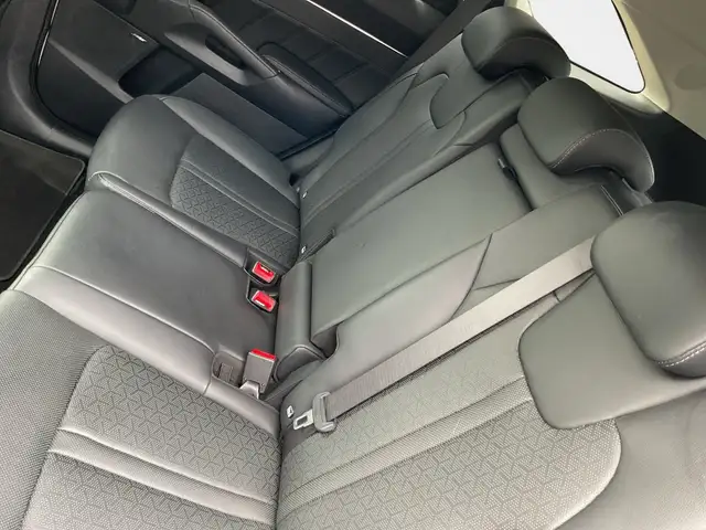 Kia Sorento view 10