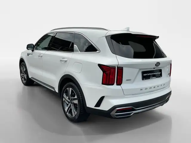 Kia Sorento view 4