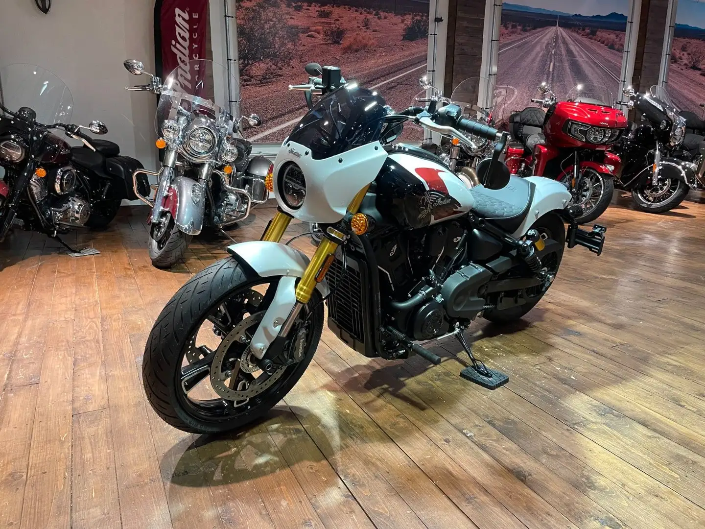 Indian Scout 101  100 Jahre  (EUR 1.000/2,99%) Wit - 1
