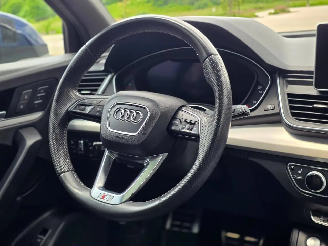 Audi Q5 photo Audi Q5