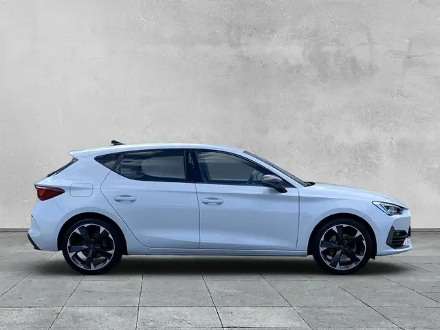 Cupra Leon view 6