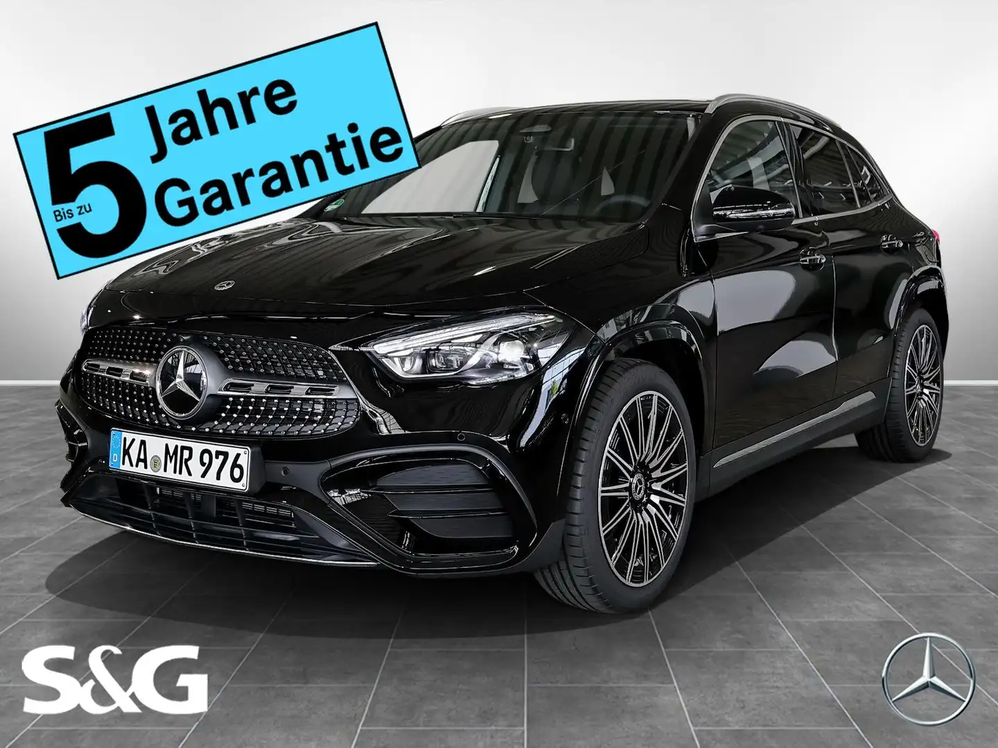 Mercedes-Benz GLA 200 AMG MBUX+M-LED+360°+Distro+AHK+Totwinkel Schwarz - 1