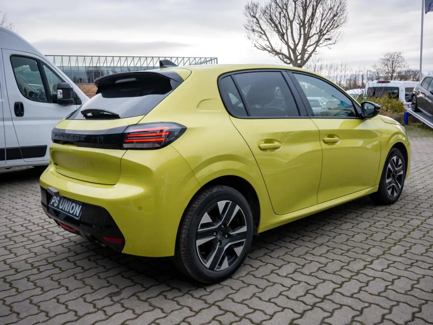Peugeot 208 Allure PureTech 100 *NAV*SITZHZG*KAMERA* #77 Gelb - 2