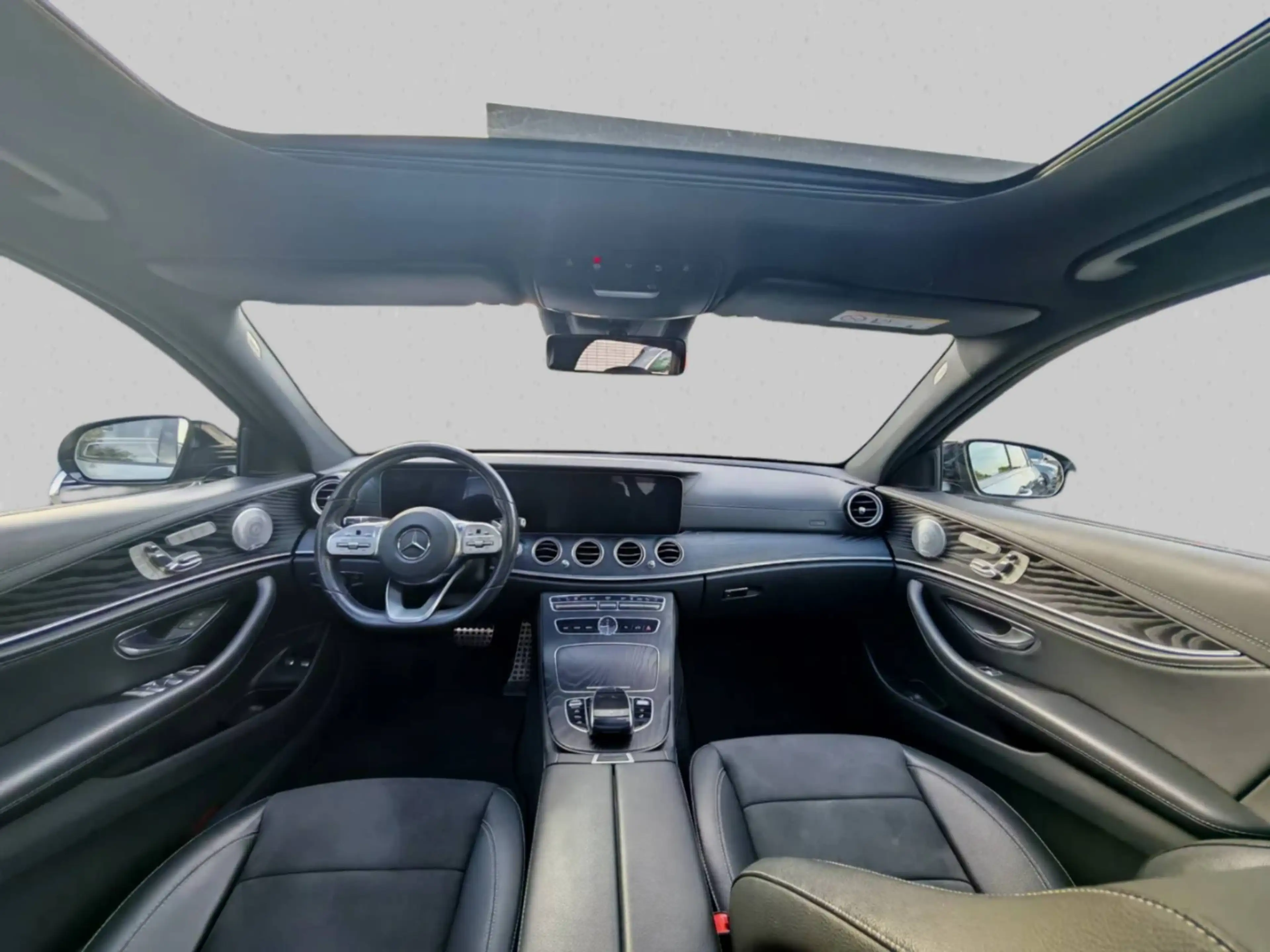 Mercedes-Benz E 220 d 4M T AMG Pano Memory ACC Keyless HUD AHK — photo 13