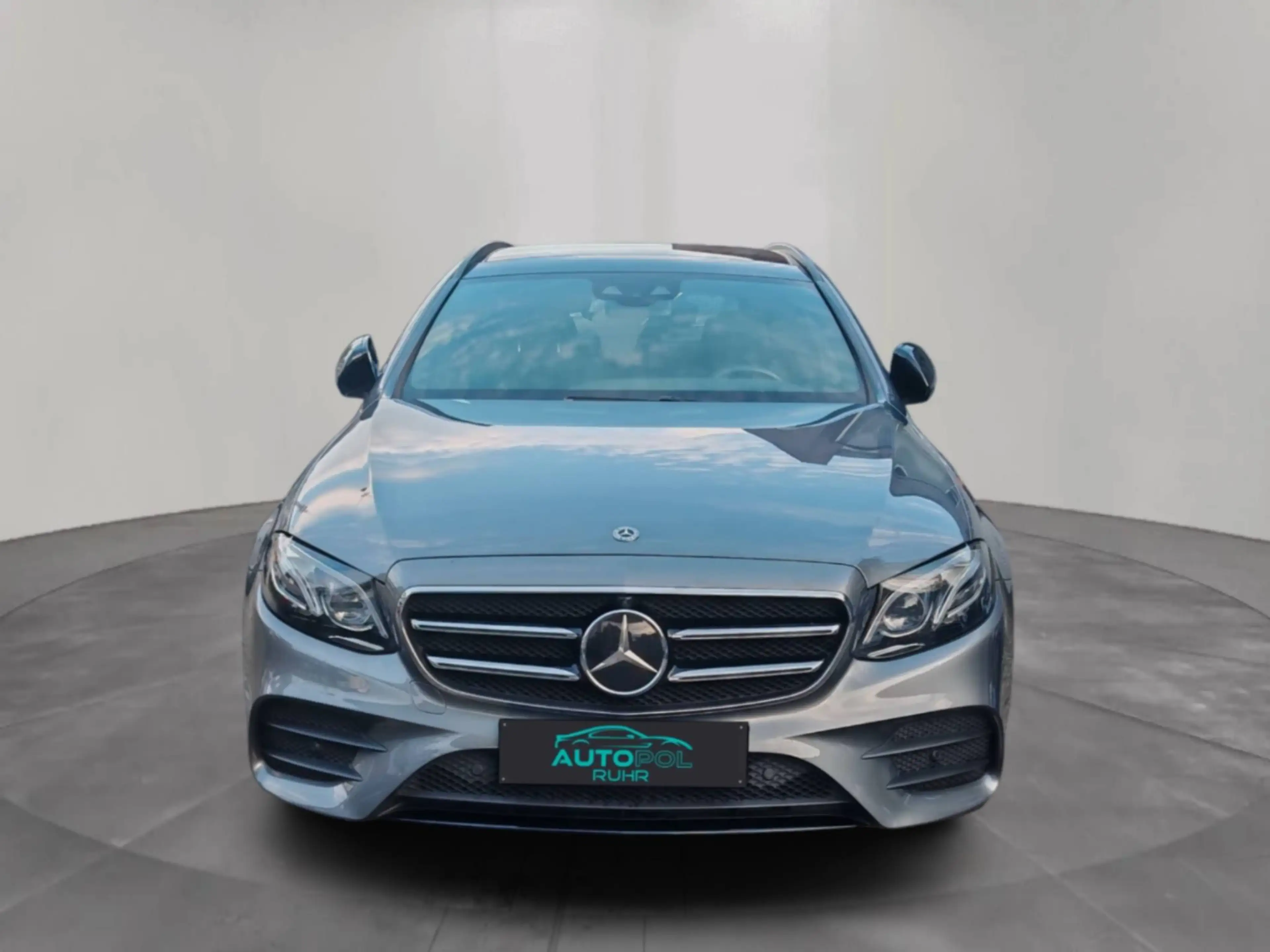 Mercedes-Benz E 220 d 4M T AMG Pano Memory ACC Keyless HUD AHK — photo 9