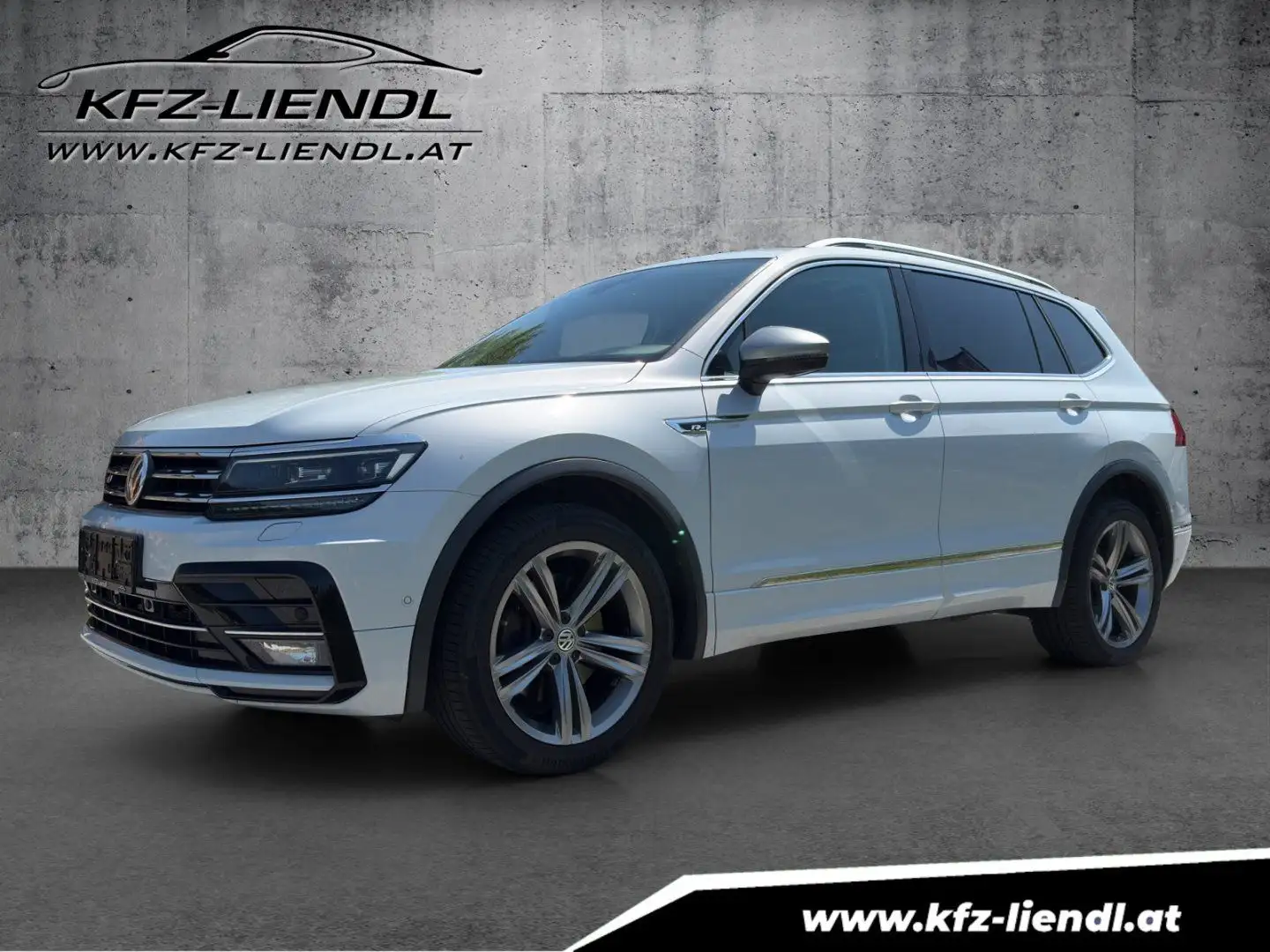 Volkswagen Tiguan Allspace 2.0 TDI Highline 4Motion 7Sitze Silber - 1