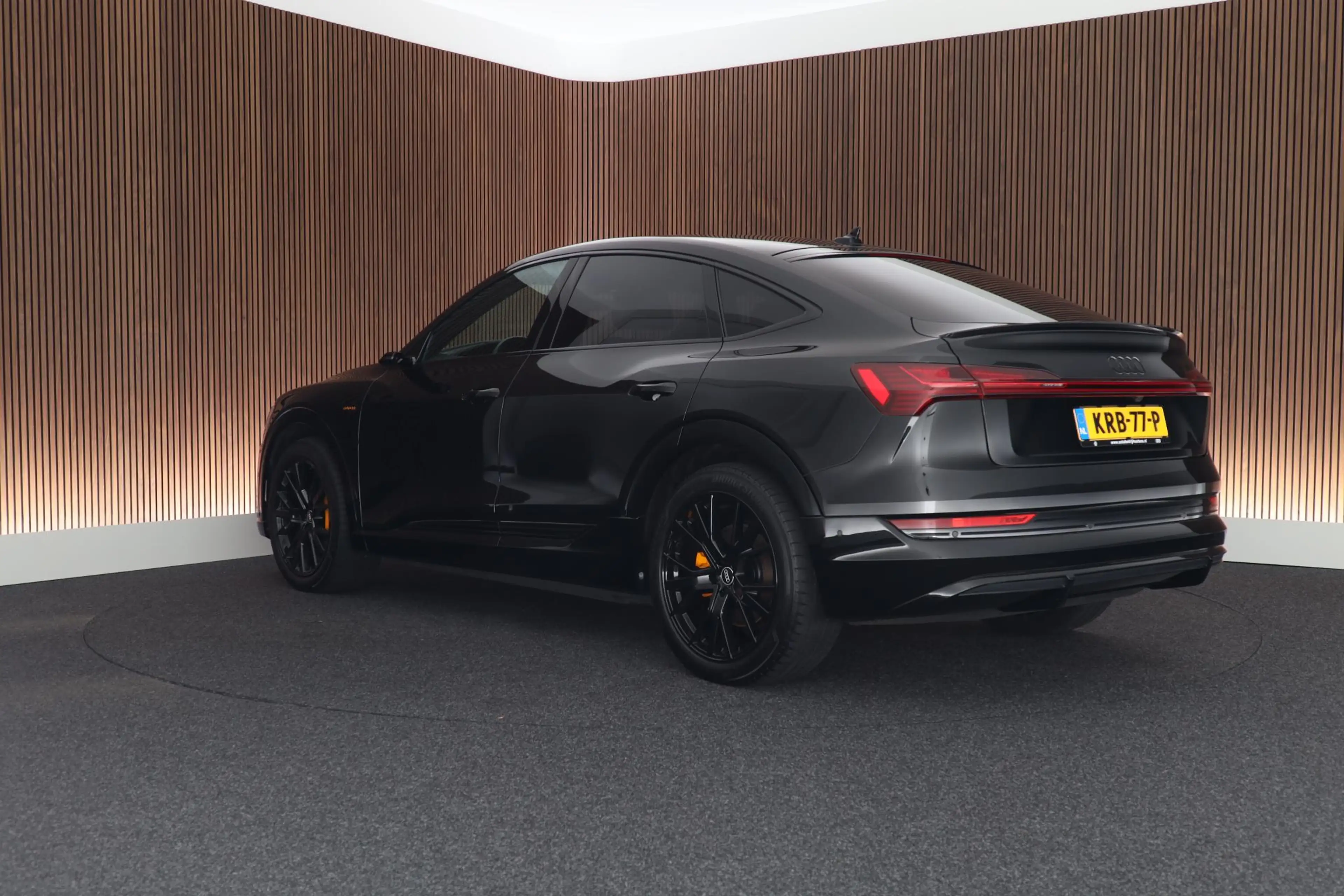 Audi e-tron Sportback 55 quattro 408pk S edition 95 kWh Leder — photo 8