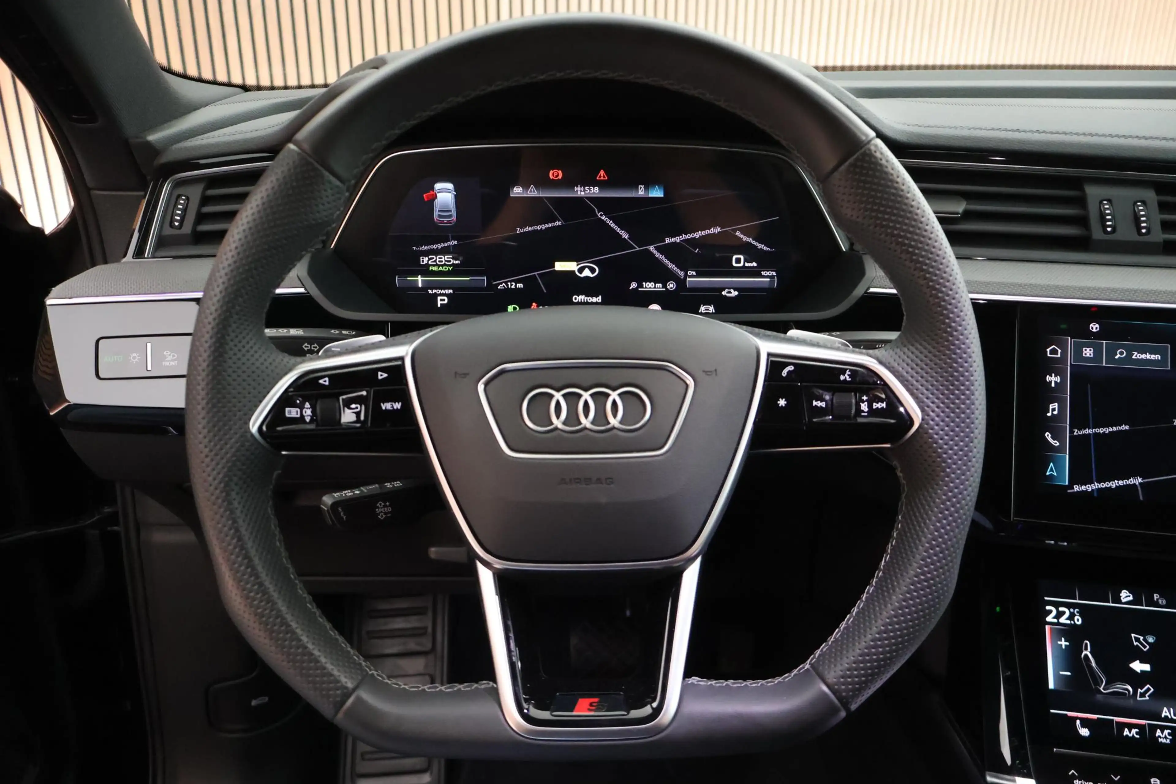 Audi e-tron Sportback 55 quattro 408pk S edition 95 kWh Leder — photo 19