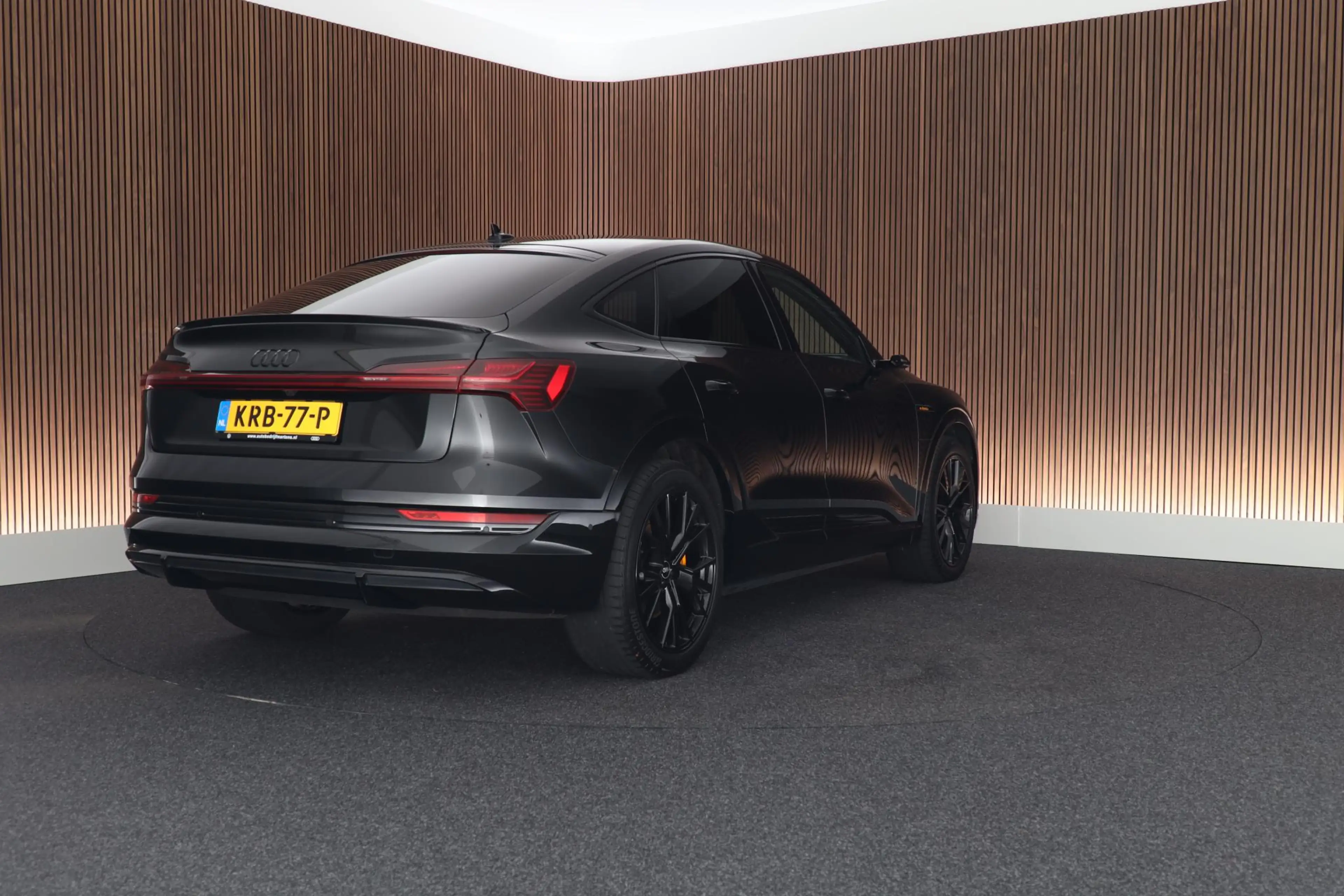 Audi e-tron Sportback 55 quattro 408pk S edition 95 kWh Leder — photo 9