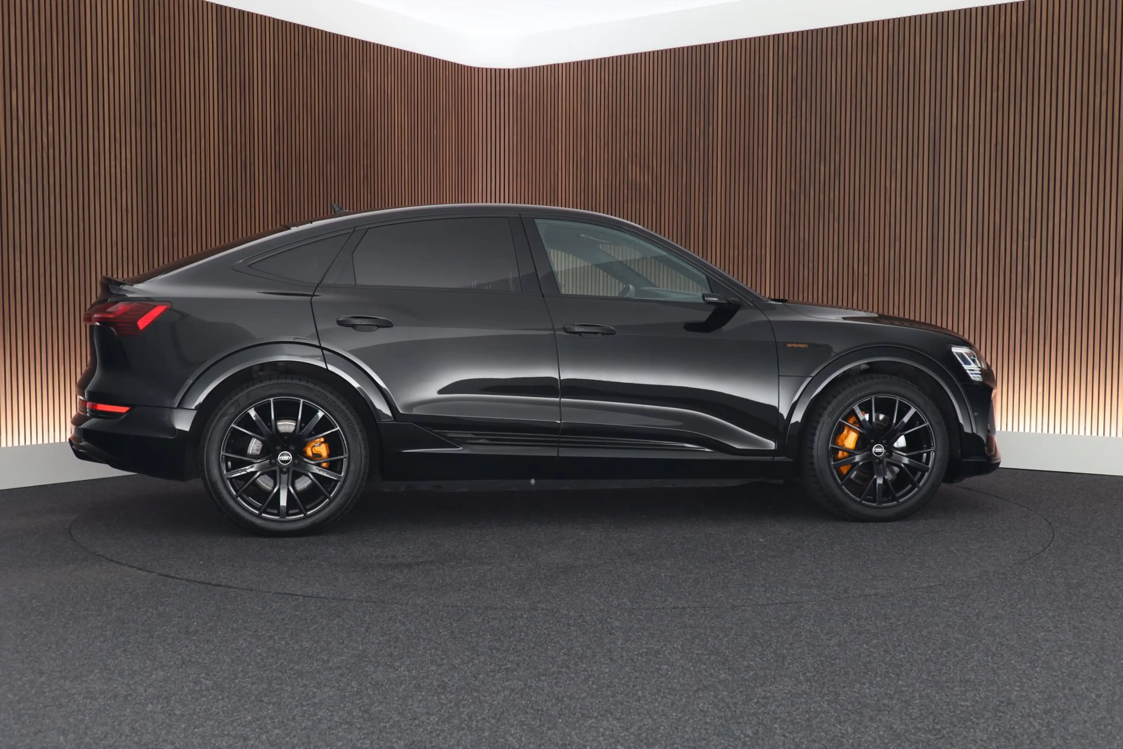 Audi e-tron Sportback 55 quattro 408pk S edition 95 kWh Leder — photo 10