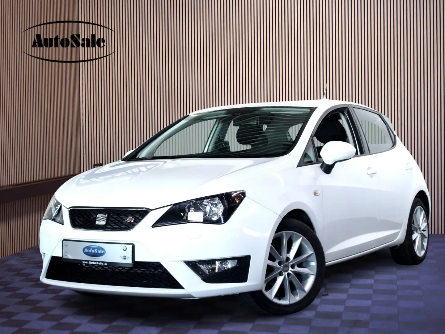 SEAT Ibiza 1.2 TSI FR DSG NAVI BT CRUISE PDC STOELVW ECC '13 Weiß - 1