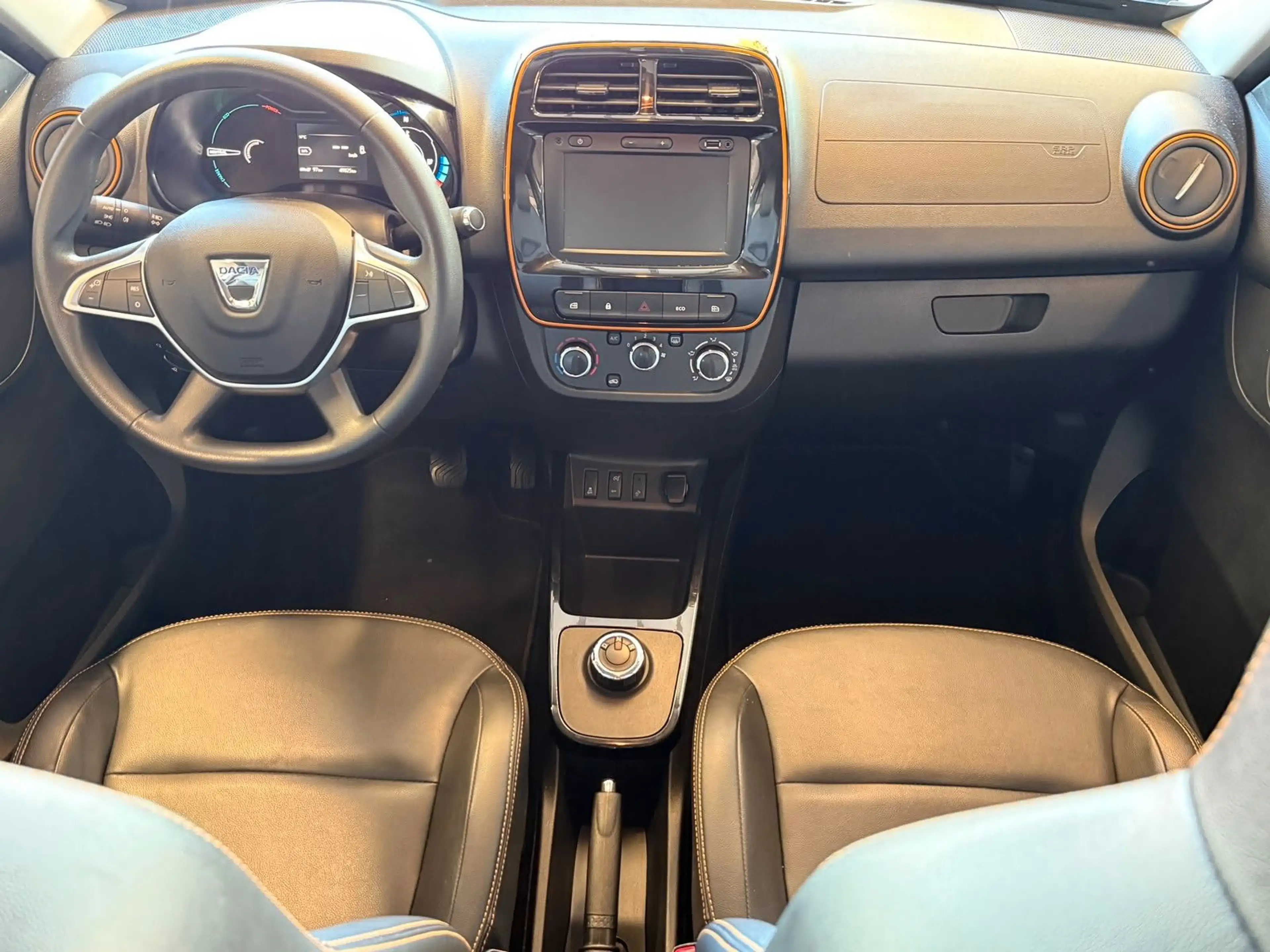 Dacia Spring Electric Comfort Plus R-Kamera / PDC — photo 15
