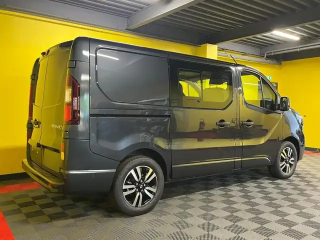 Renault Trafic view 7