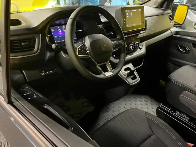 Renault Trafic view 6