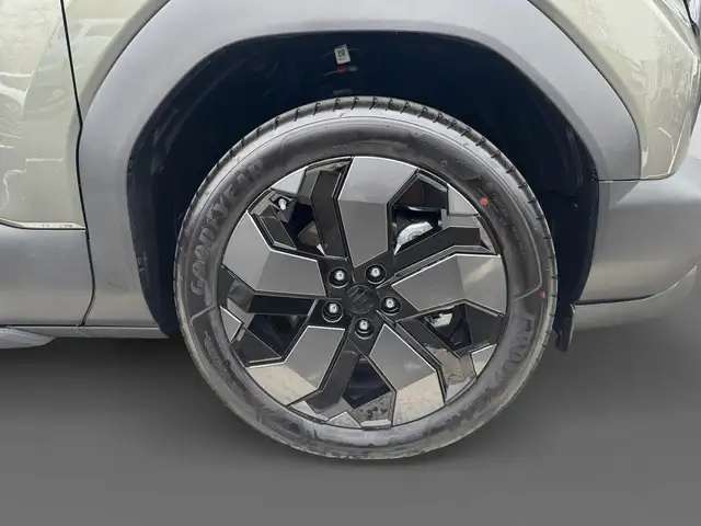 Suzuki Vitara view 12