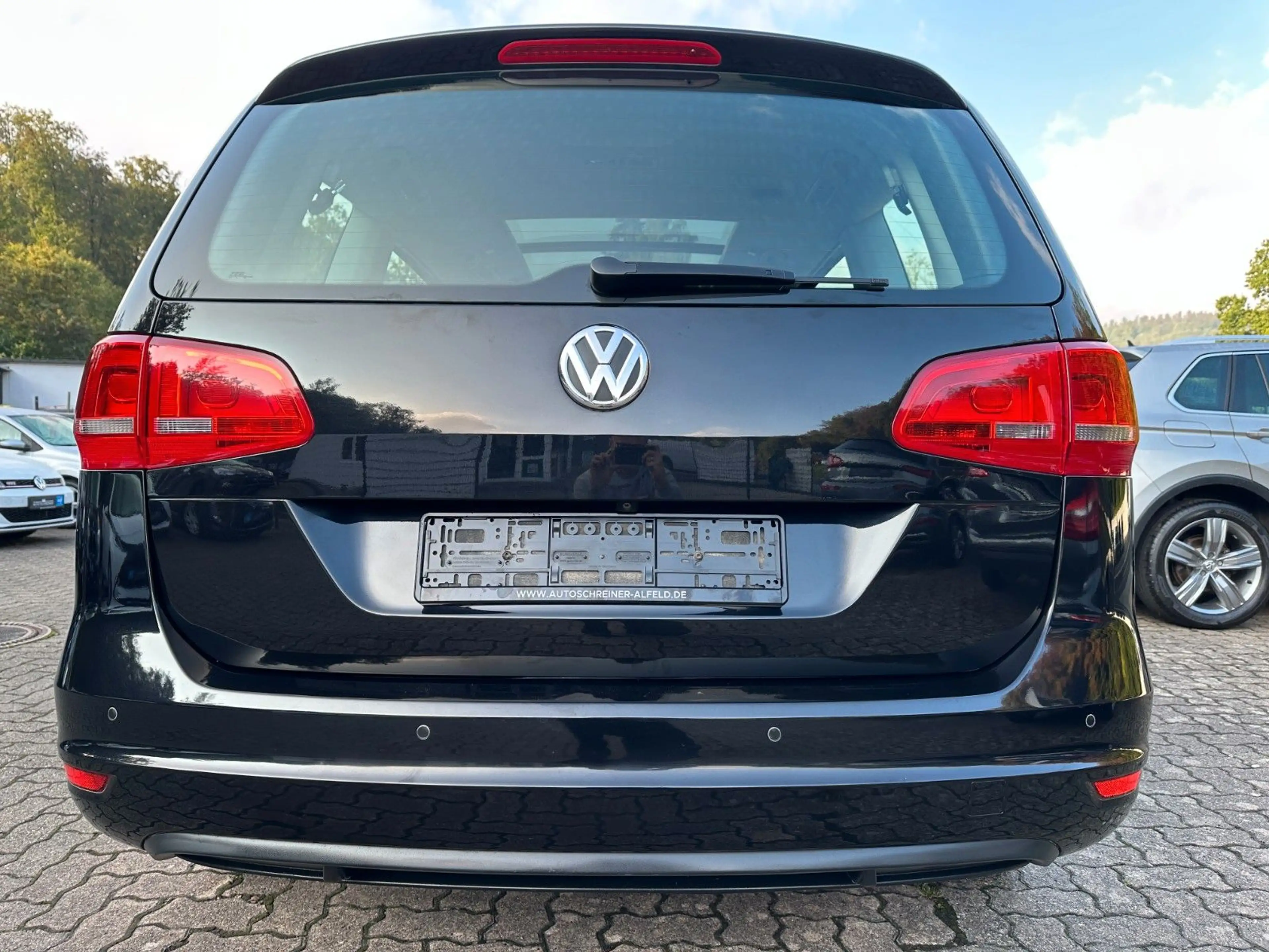 Volkswagen Sharan Highline BMT 7-SITZE AHK RFK SHZ LEDER — photo 6