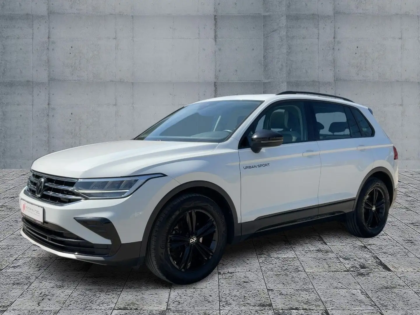 Volkswagen Tiguan 2.0 TDI DSG 4M URBAN SPORT LED+NAVI+AHK Wit - 2