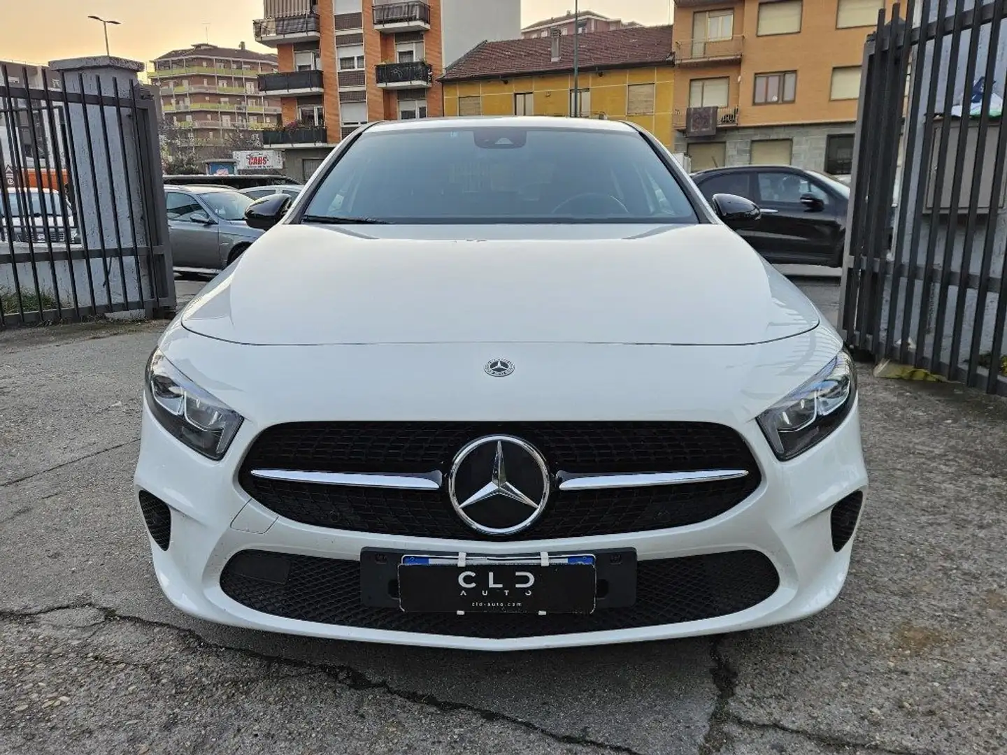 Mercedes-Benz A 180 d Automatic Blanc - 2