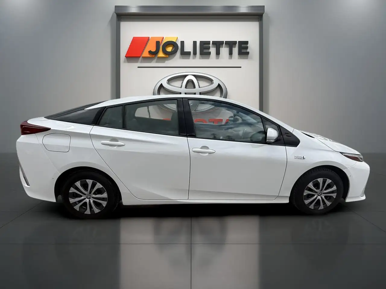 Toyota Prius Prime снимка Toyota Prius Prime