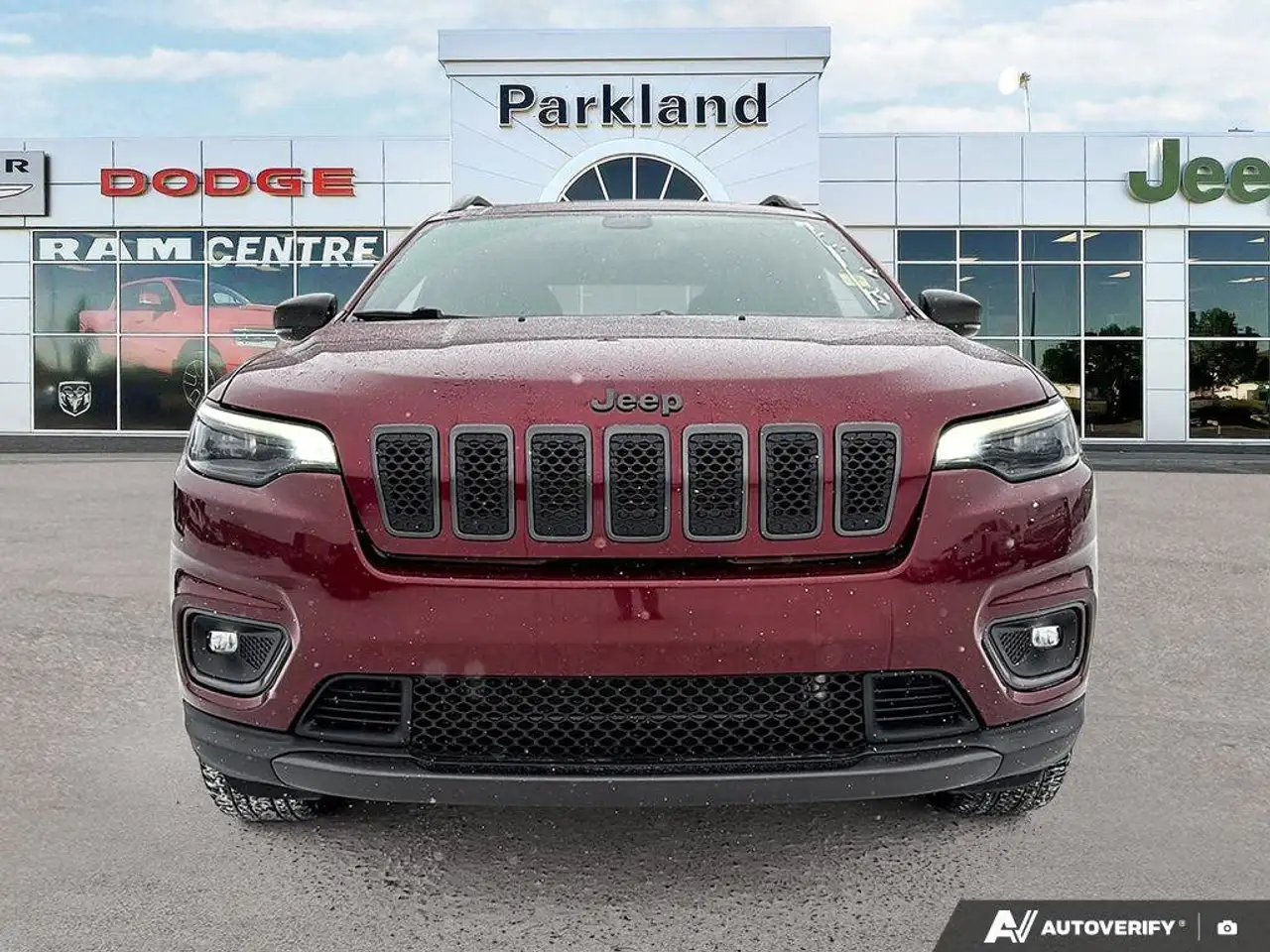 Jeep Cherokee снимка Jeep Cherokee