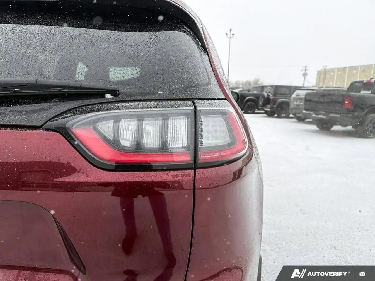 Jeep Cherokee снимка Jeep Cherokee