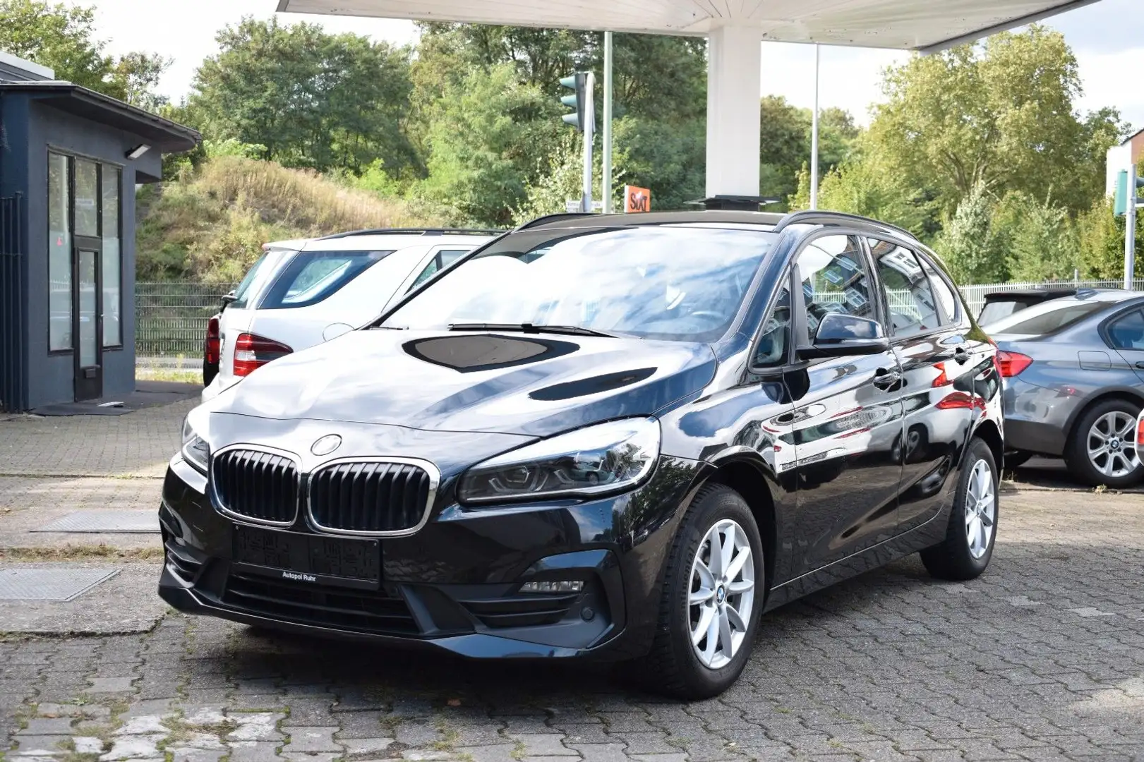 BMW 216 216d Active Tourer Advantage elektr.Heckklappe LED Schwarz - 1
