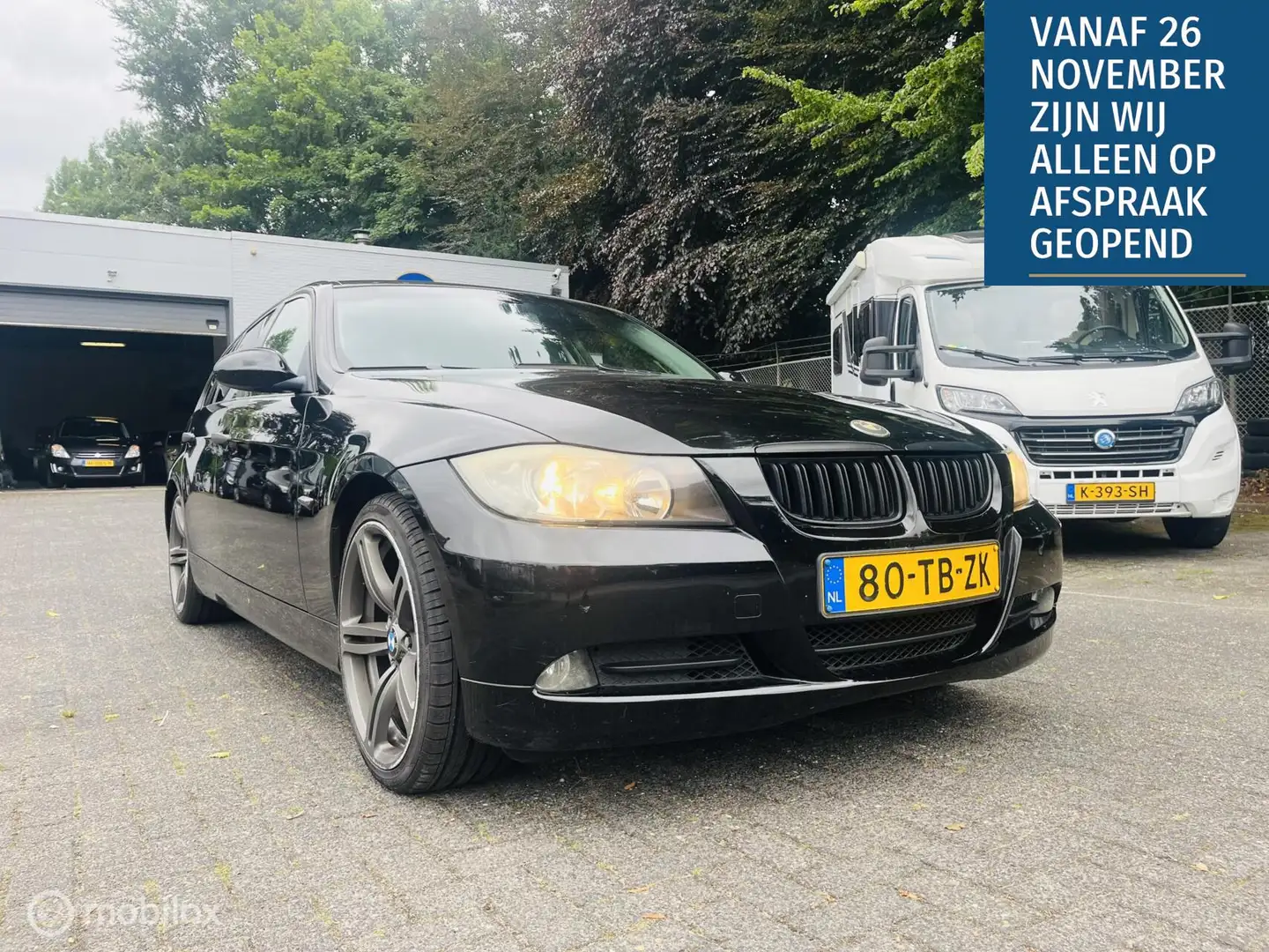 BMW 320 3-serie Touring 320i Dynamic Executive 19" LM / Cl Schwarz - 2