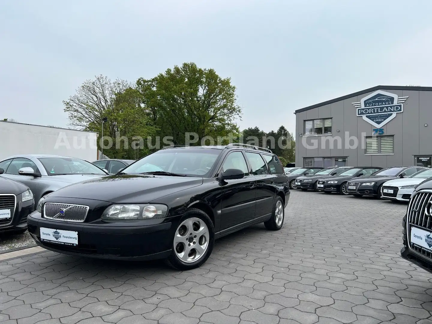 Volvo V70 2.4D/S-Heft/HU NEU/Klima/2.Hand Noir - 1