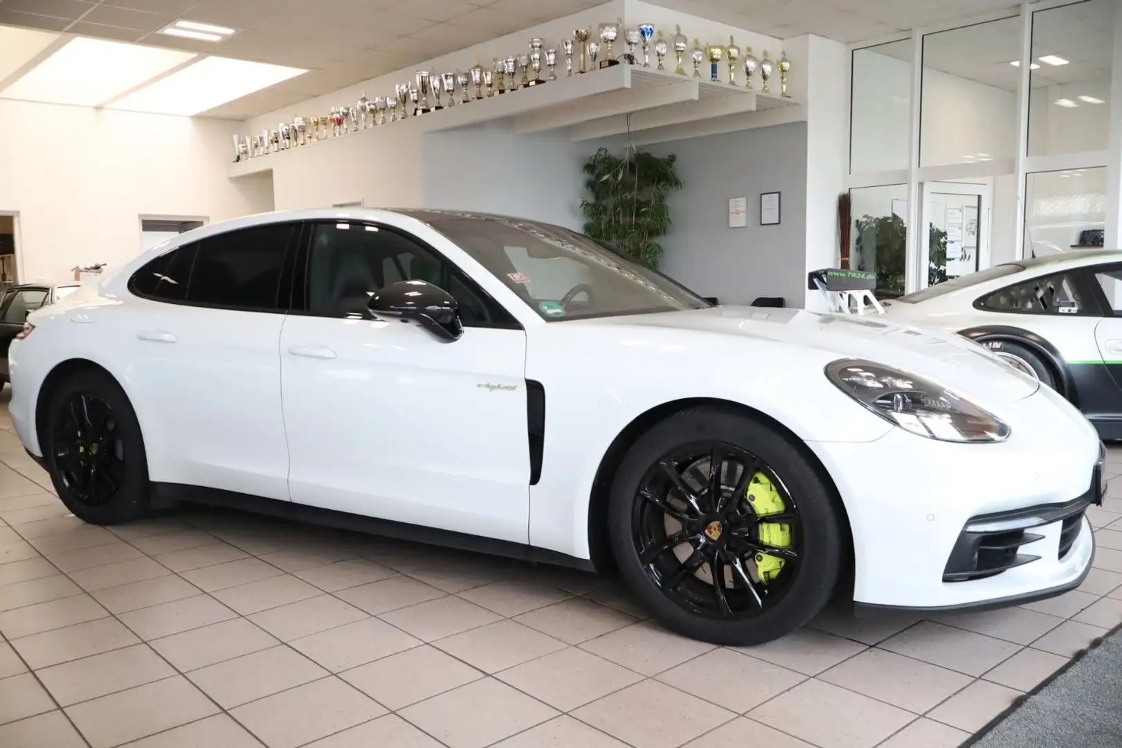 Porsche Panamera 4 E-Hybrid Panorama/HeadUP/ACC/BOSE Weiß - 1
