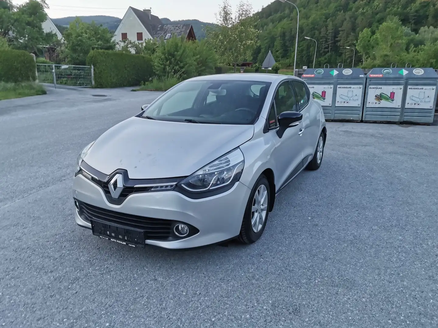 Renault Clio Grau - 1