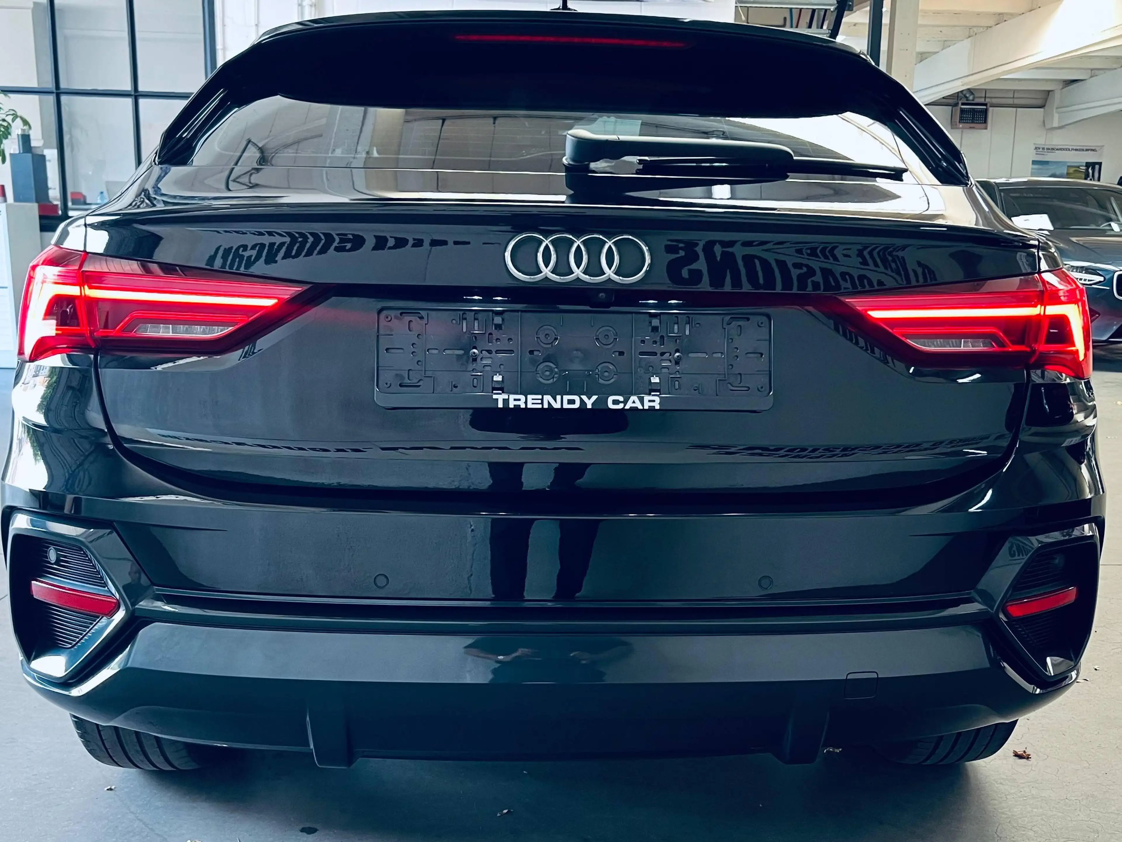 Audi Q3 Sportback 35 TFSI S tronic+LED+CUIR+CARPLAY+CAMERA+CARNET+GARANTIE — photo 3