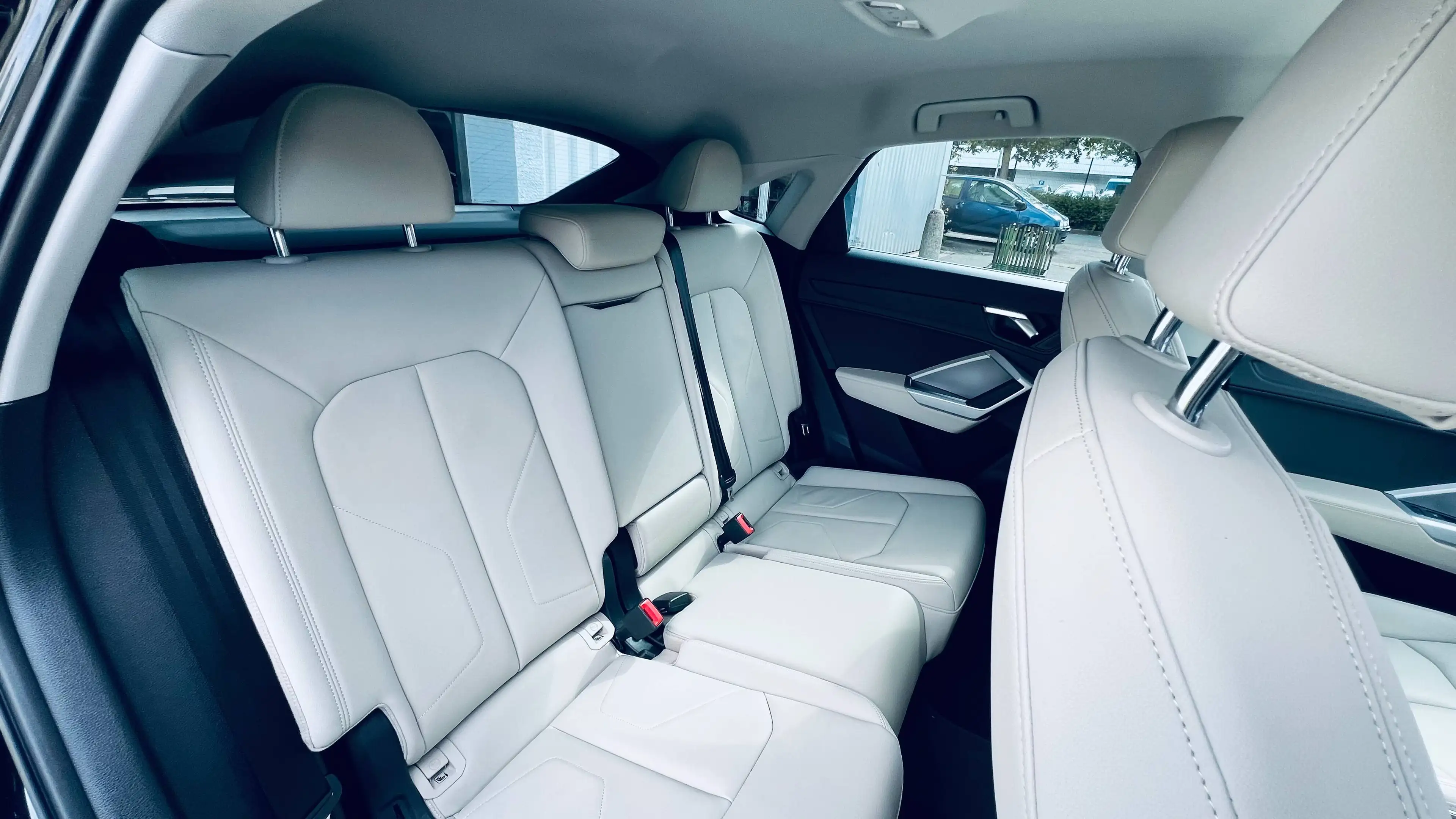 Audi Q3 Sportback 35 TFSI S tronic+LED+CUIR+CARPLAY+CAMERA+CARNET+GARANTIE — photo 13
